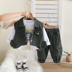 SSX220824-161 طقم ولادي 3 قطع ( بلوزة + فست جينز + بنطلون جينز)