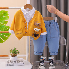 طقم ولادي 3 قطع دبدوب ( قميص + جكيت صوف + بنطلون جينز ) SSX220824-173