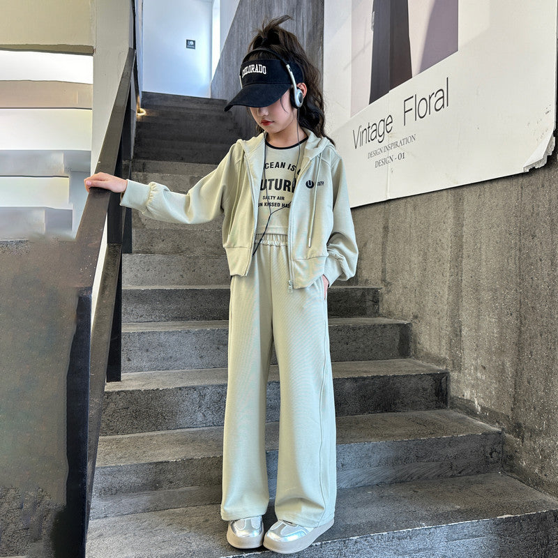 RM150424-3 طقم بناتي سبورت 3 قطع ( بلوزة + جكيت + بنطلون)