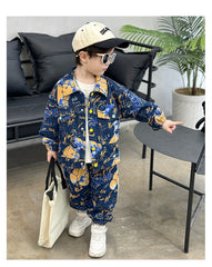 RM1227-17 طقم جينز برسومات مميزة بجي قطعتين ( جكيت + بنطلون)