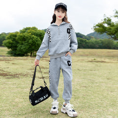 RM090424-6 بدلة رياضية تريننج قطن بناتي قطعتين ( بلوزة + بنطلون) رسومات بارزة خامة ممتازة