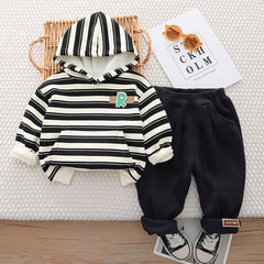 SSX220824-59  طقم ولادي شتوي تقيل مبطن فرو بالكامل قطعتين ( بلوزة + بنطلون)