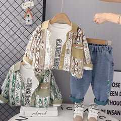 RM0608-22 طقم ولادي 3 قطع ( بلوزة + جكيت + بنطلون جينز )