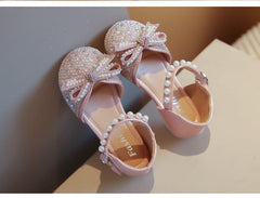 WDY260924-3 صندل بناتي مزين بالدانتيل والستراس واللولو