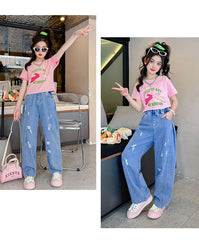 FU14042024-22 طقم بناتي صيفي قطعتين ( بلوزة قطنية + بنطلون جينز)