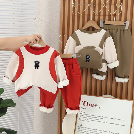 SSX220824-51 طقم ولادي شتوي تقيل مبطن فرو بالكامل قطعتين ( بلوزة + بنطلون) وعلى ظهر الطقم حقيبة