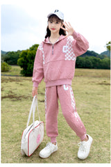 RM090424-6 بدلة رياضية تريننج قطن بناتي قطعتين ( بلوزة + بنطلون) رسومات بارزة خامة ممتازة