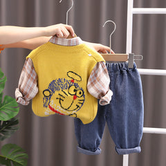 RM0608-28 طقم دورايمون ولادي 3 قطع ( قميص مصوف + فست صوف + بنطلون جينز ناعم )