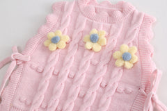 RM0608-6 طقم بناتي 3 قطع ( بلوزة + فست صوف مورد+ بنطلون جينز )