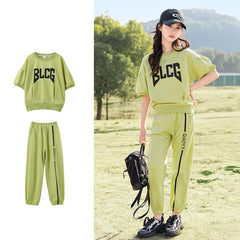 RM090424-23 طقم بناتي تريننج قطعتين ( بلوزة + بنطلون)