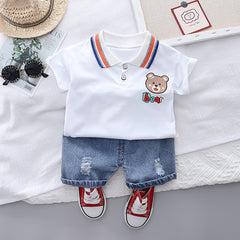 RM231223-21 طقم ولادي قطعتين ( بلوزة قطن + شورت جينز)