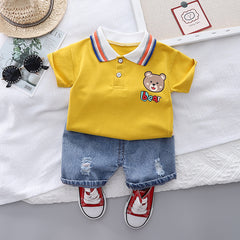 RM231223-21 طقم ولادي قطعتين ( بلوزة قطن + شورت جينز)