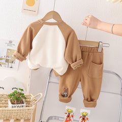 RM231223-23 طقم ديزني ارنوب ( بلوزة مطرزة مع طاقية + بنطلون)