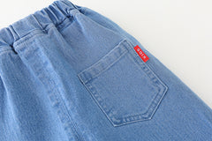 RM231223-24 طقم بناتي 3 قطع ( بلوزة موردة + جكيت مع دبوس وردة + بنطلون جينز )