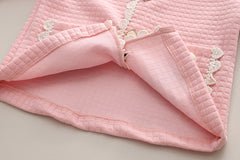 RM231223-41 طقم بناتي 3 قطع ( بلوزة قطنية + جكيت + بنطلون جينز)