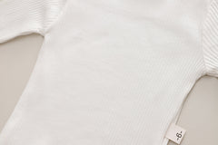 RM231223-41 طقم بناتي 3 قطع ( بلوزة قطنية + جكيت + بنطلون جينز)