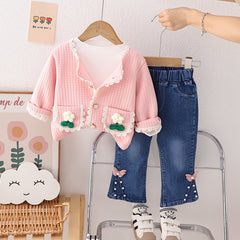 RM231223-41 طقم بناتي 3 قطع ( بلوزة قطنية + جكيت + بنطلون جينز)