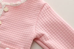 RM231223-41 طقم بناتي 3 قطع ( بلوزة قطنية + جكيت + بنطلون جينز)