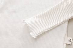 RM231223-41 طقم بناتي 3 قطع ( بلوزة قطنية + جكيت + بنطلون جينز)