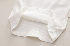 RM231223-41 طقم بناتي 3 قطع ( بلوزة قطنية + جكيت + بنطلون جينز)