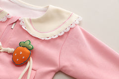 RM231223-6   طقم بناتي قطني تقيل خريفي شتوي مزين بجي 3 قطع ( بلوزة + جكيت + بنطلون)