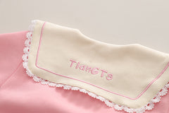 RM231223-6   طقم بناتي قطني تقيل خريفي شتوي مزين بجي 3 قطع ( بلوزة + جكيت + بنطلون)