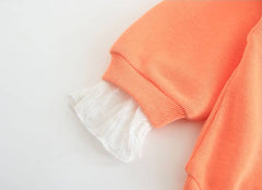 AO0519-33 طقم جينز بناتي ( بلوزة بقبة + بنطلون جينز مرسم)