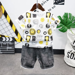 AO0304-69 طقم جينز مميز قطعتين ( بلوزة قطنية + شورت جينز ناعم )