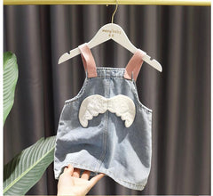 AO0402-75 فستان جينز + بلوزة بيضا كمام نفخ