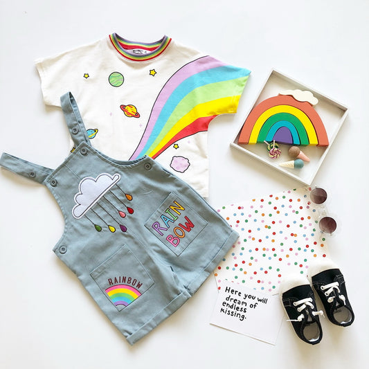 AO0402-49 طقم بناتي قطعتني ( بلوزة قطنية + أفرهول جينز )