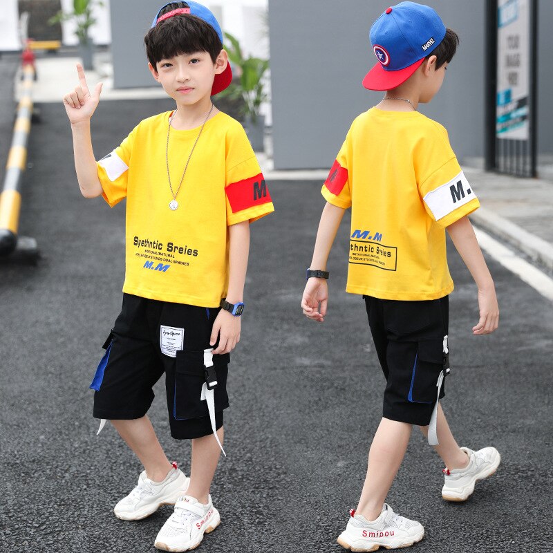 AO0402-76 طقم سبورت ولادي قطعتين ( بلوز + شورت)