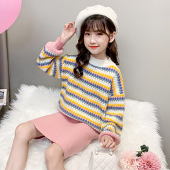 AO0519-74 طقم شتوي صوف ناعم ودافي قطعتين ( بلوزة + تنورة)