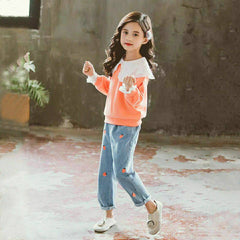 AO0519-33 طقم جينز بناتي ( بلوزة بقبة + بنطلون جينز مرسم)